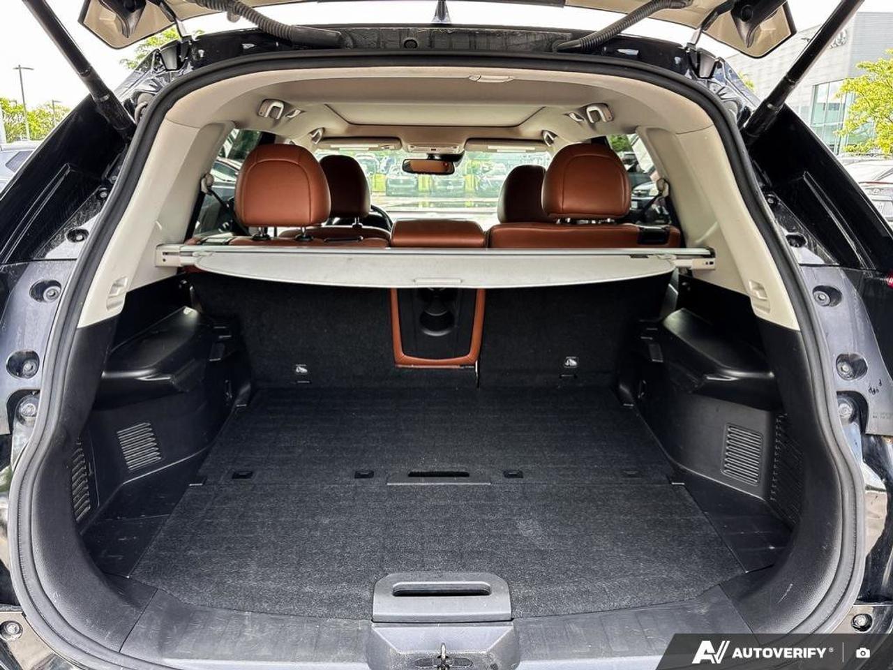 2017 Nissan Rogue SL Photo
