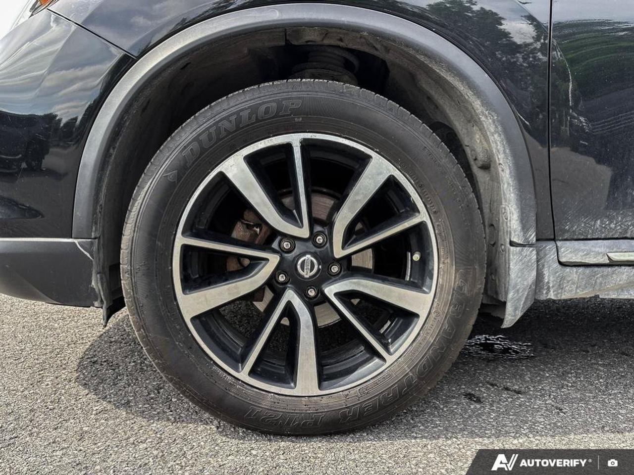 2017 Nissan Rogue SL Photo