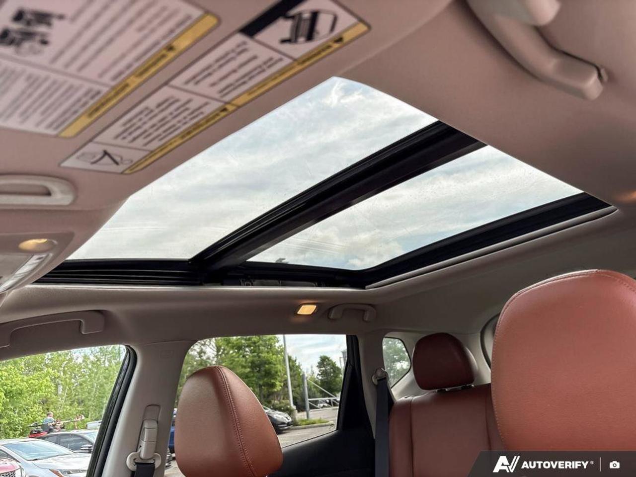 2017 Nissan Rogue SL Photo