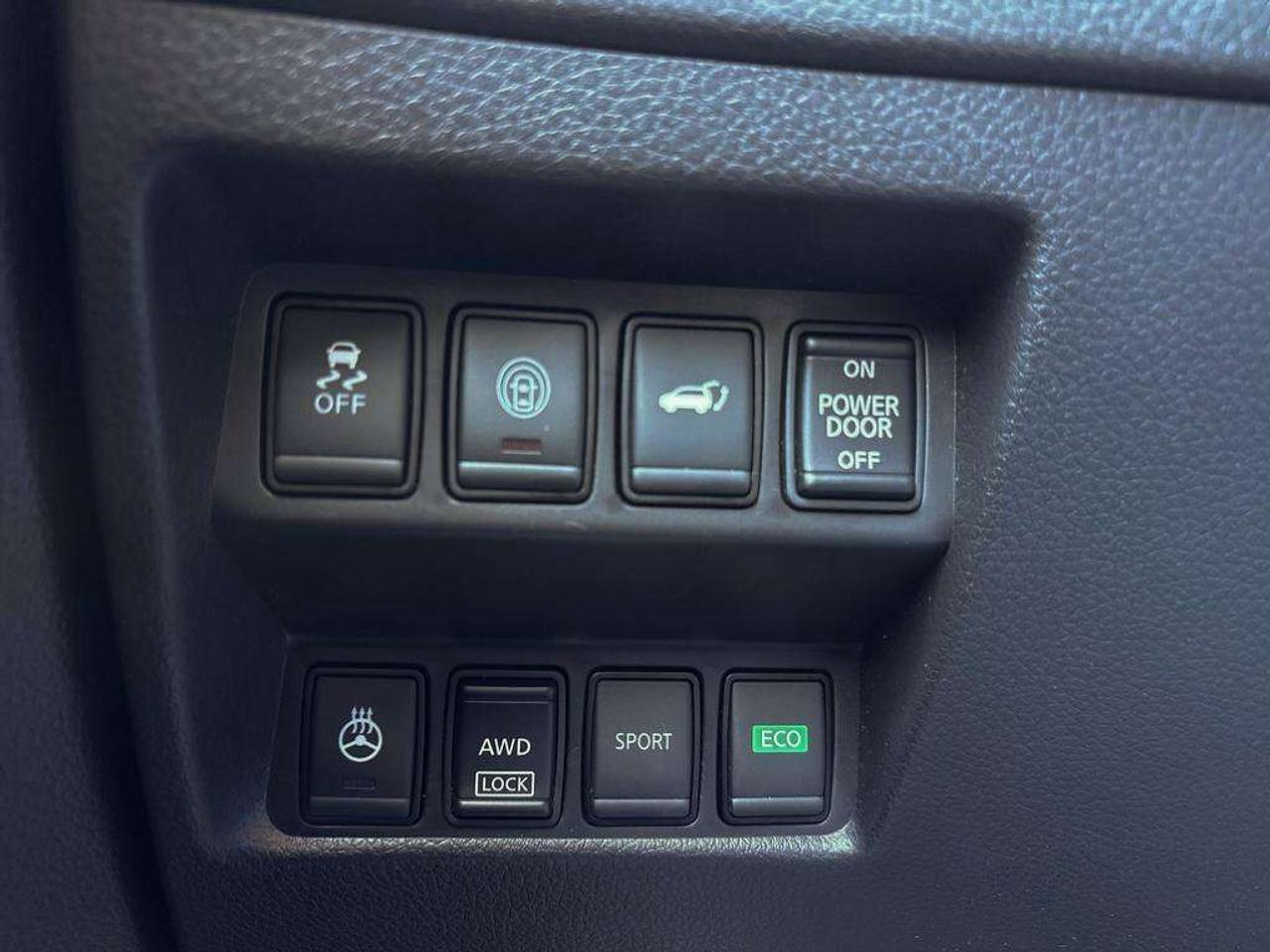 2017 Nissan Rogue SL (AS-IS)  Navigation   Moonroof   Leather Seats Photo