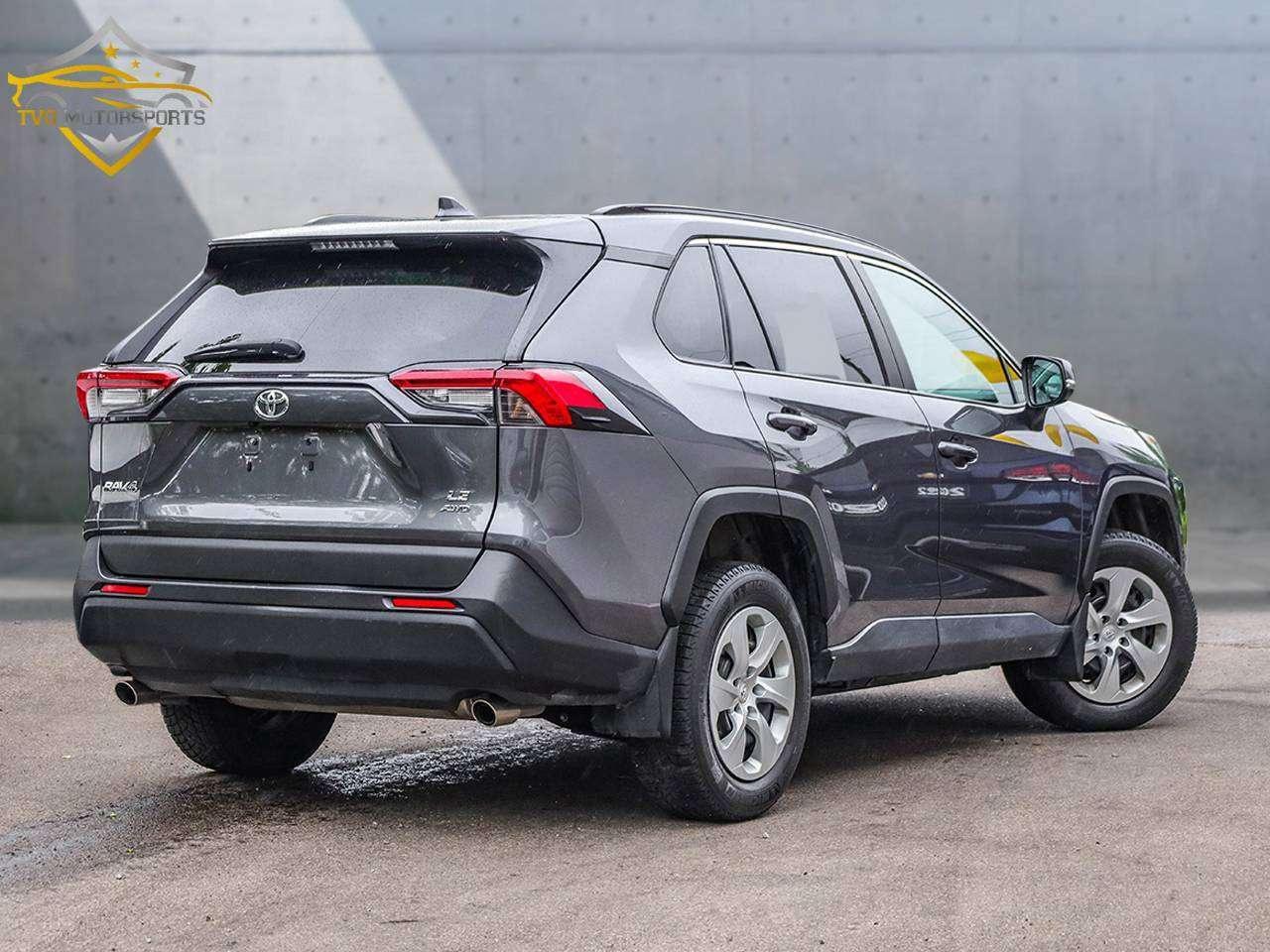 2021 Toyota RAV4 LE AWD   CLEAN CARFAX   SAFETY INCLUDED Photo