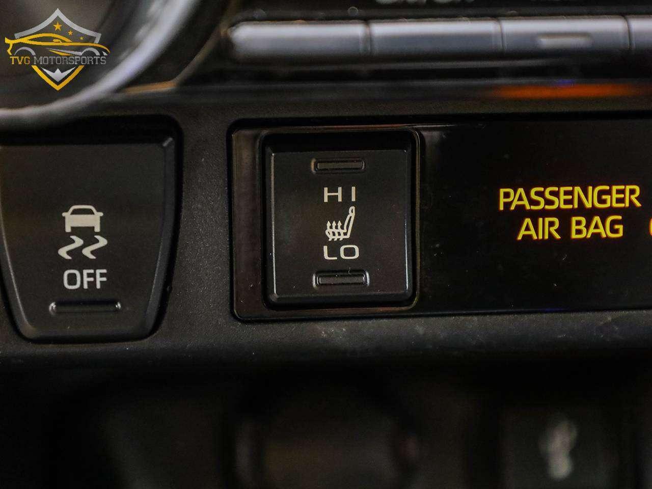 2021 Toyota RAV4 LE AWD   CLEAN CARFAX   SAFETY INCLUDED Photo