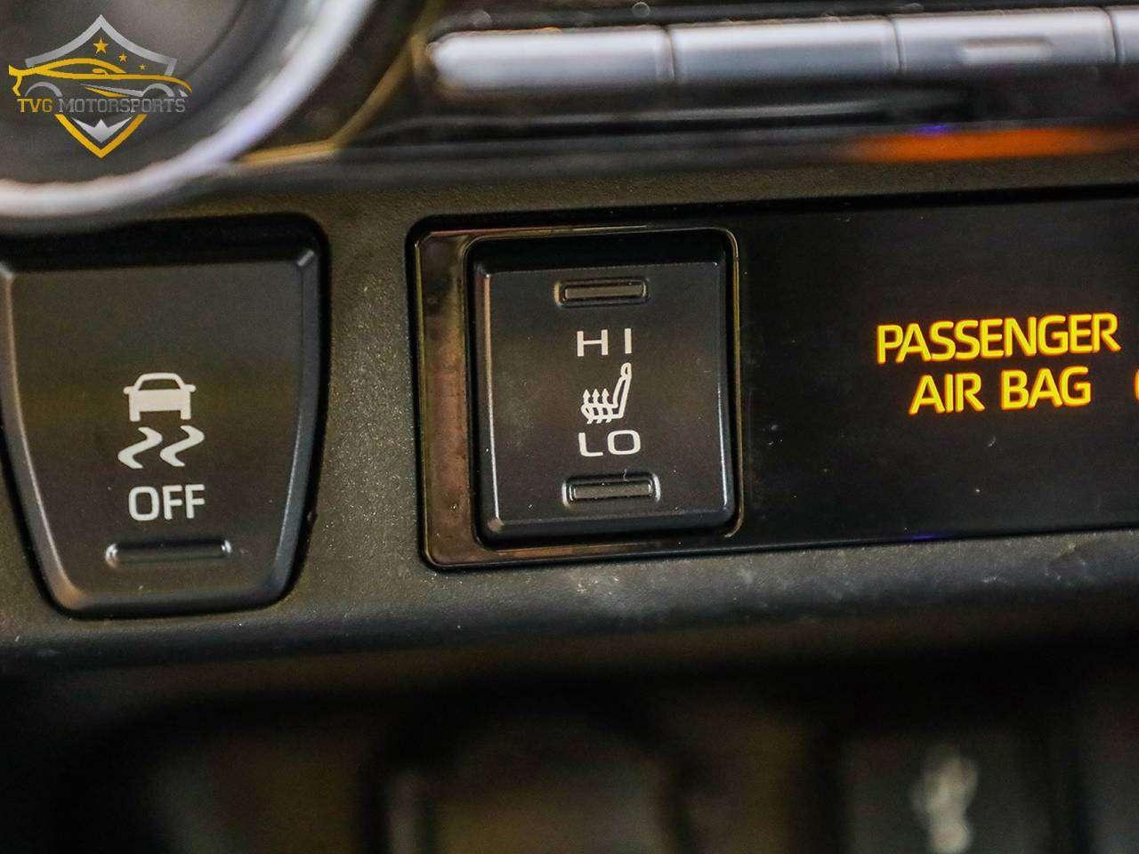2021 Toyota RAV4 LE AWD   CLEAN CARFAX   SAFETY INCLUDED Photo