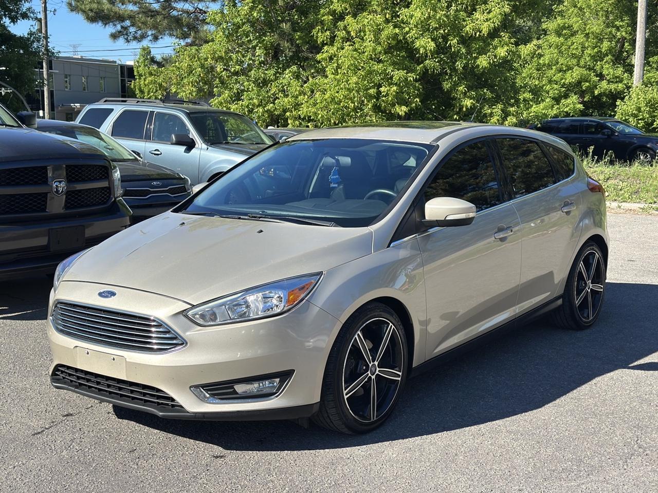 2018 Ford Focus Titanium Photo2