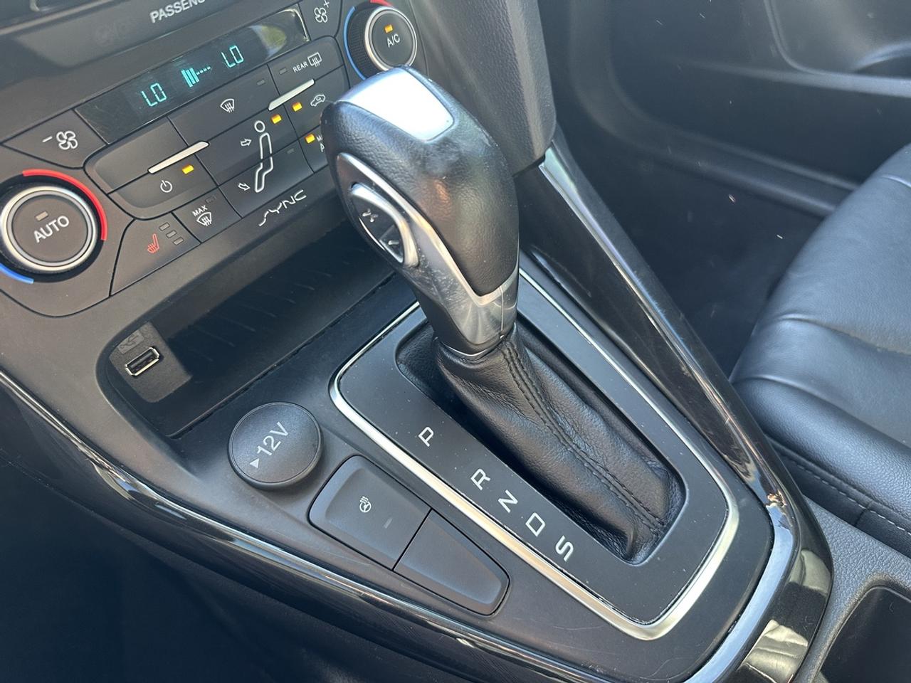 2018 Ford Focus Titanium Photo