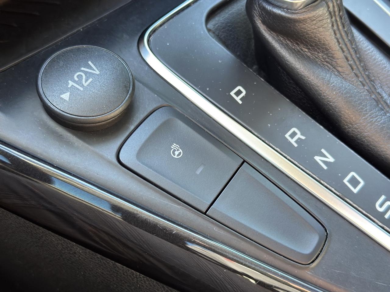 2018 Ford Focus Titanium Photo