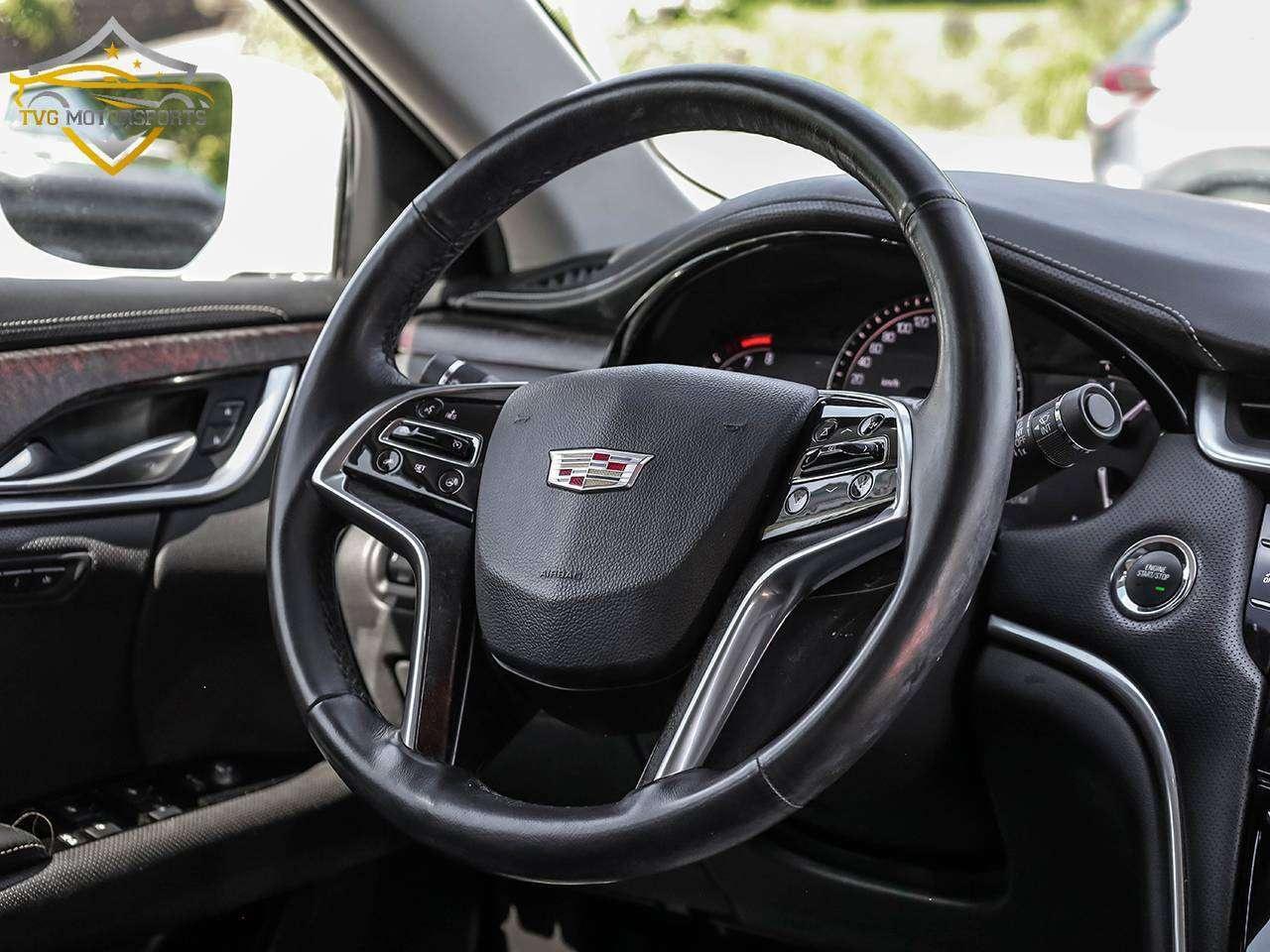 2018 Cadillac XTS PREMIUM LUXURY AWD PANO ROOF BOSE - LOW KMS! Photo