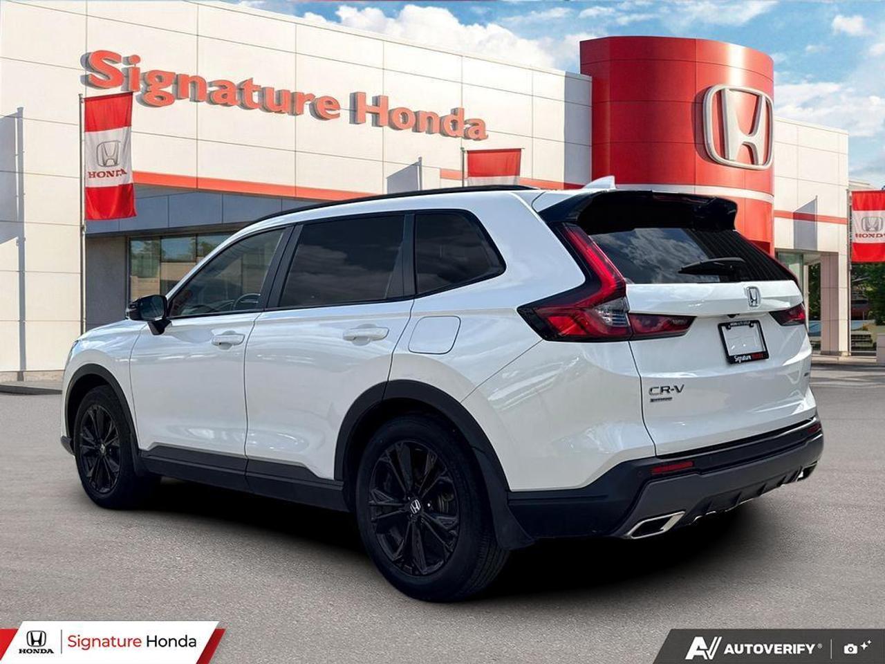 2026 Honda CR-V Hybrid Touring Photo3