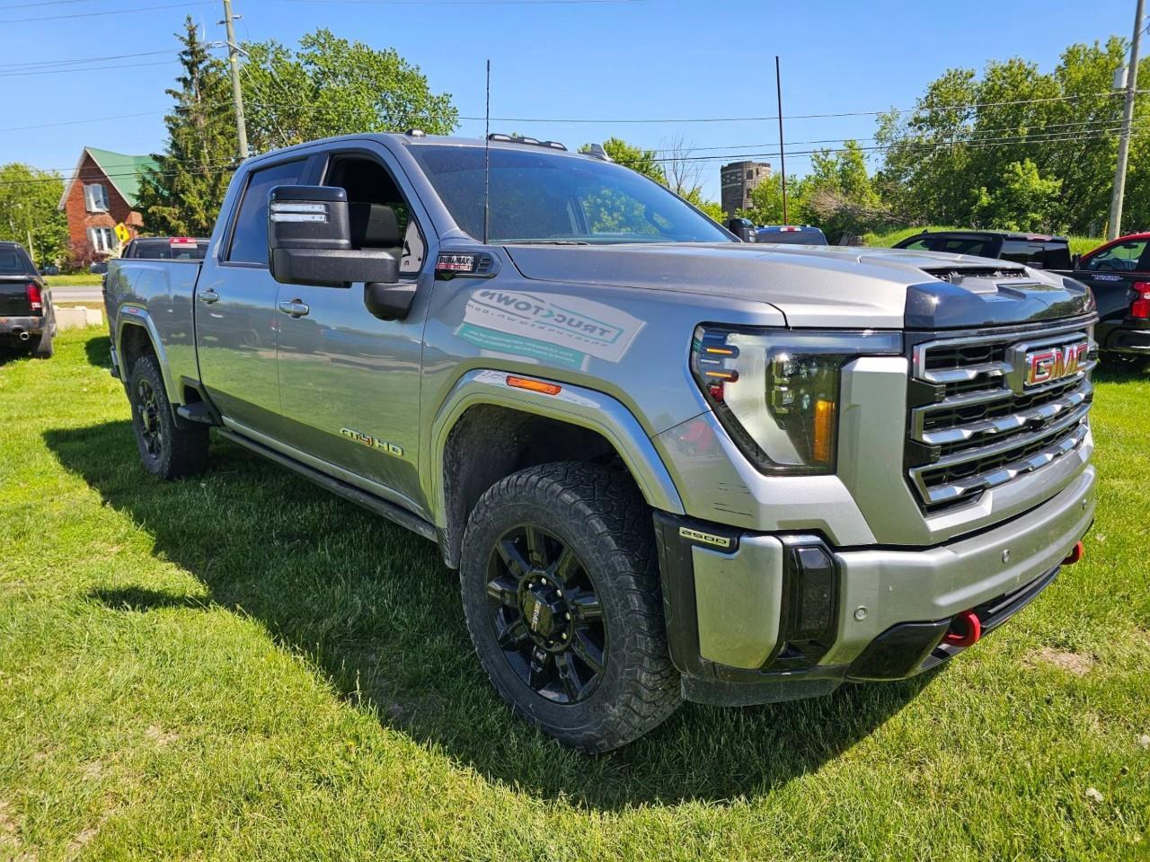 2025 GMC SIERRA 2500HD  Photo2