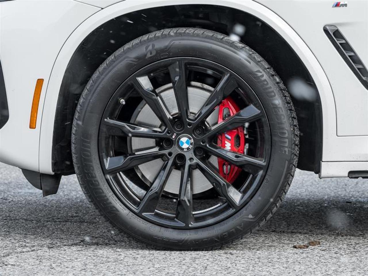 2025 BMW X4 M40i xDrive 4dr All-Wheel Drive Sports Activity Coupe Photo4
