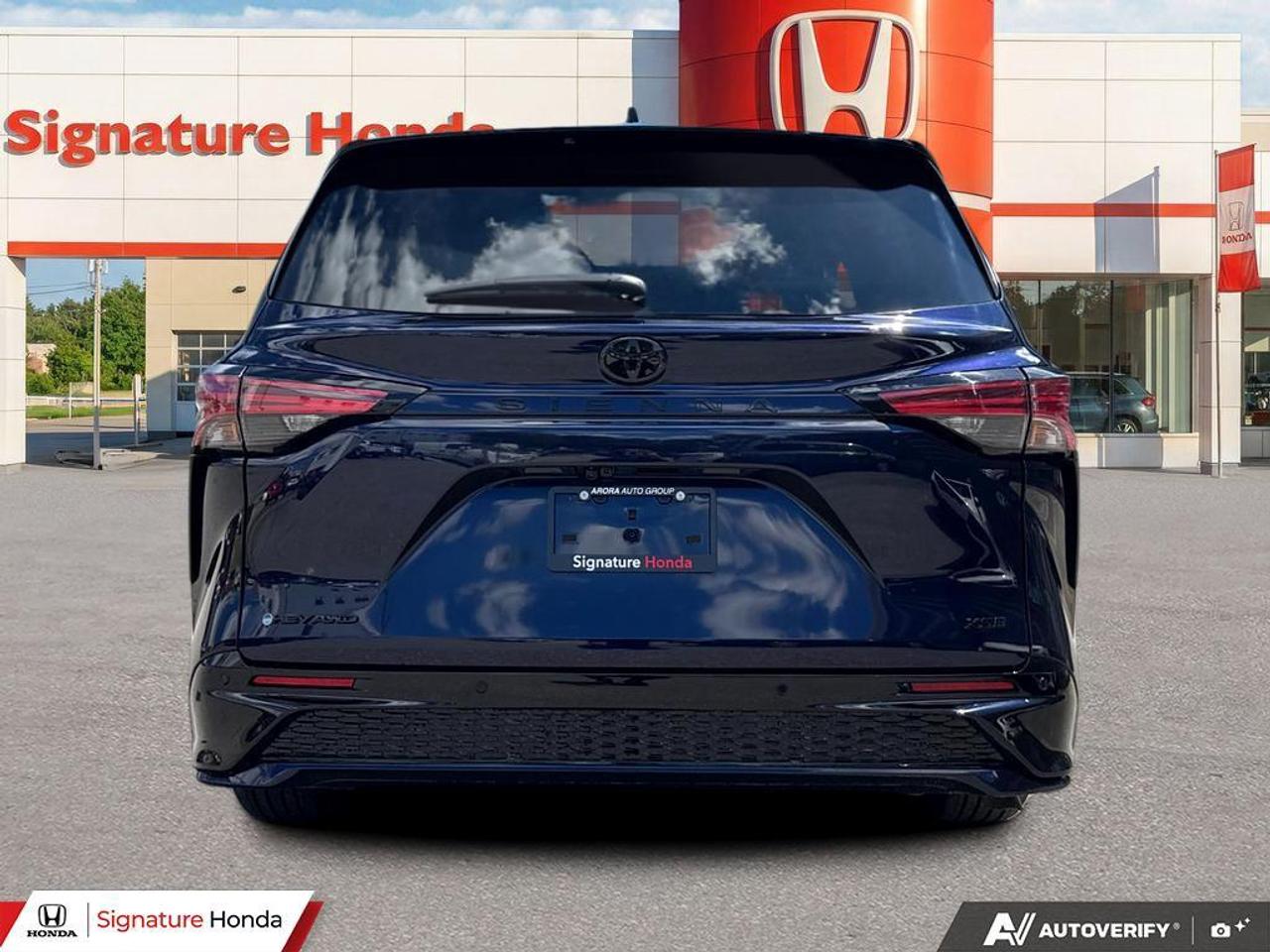 2026 Toyota Sienna LIMITED Photo