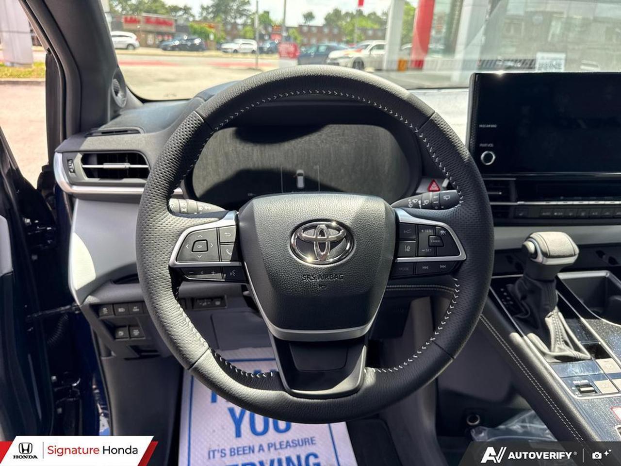 2026 Toyota Sienna LIMITED Photo