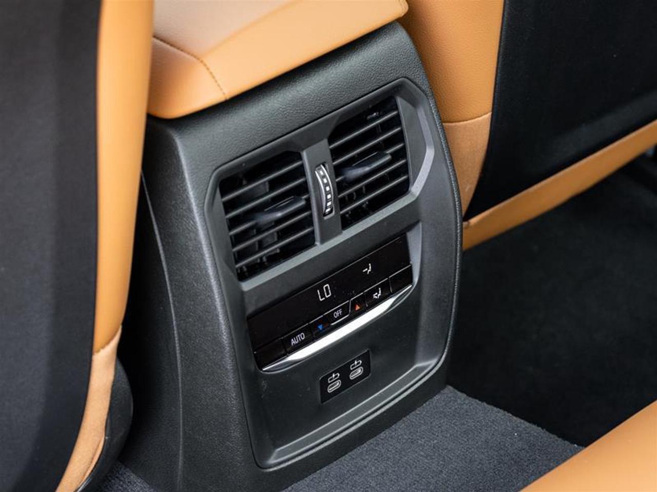 2026 BMW 330 i xDrive 4dr All-Wheel Drive Sedan Photo