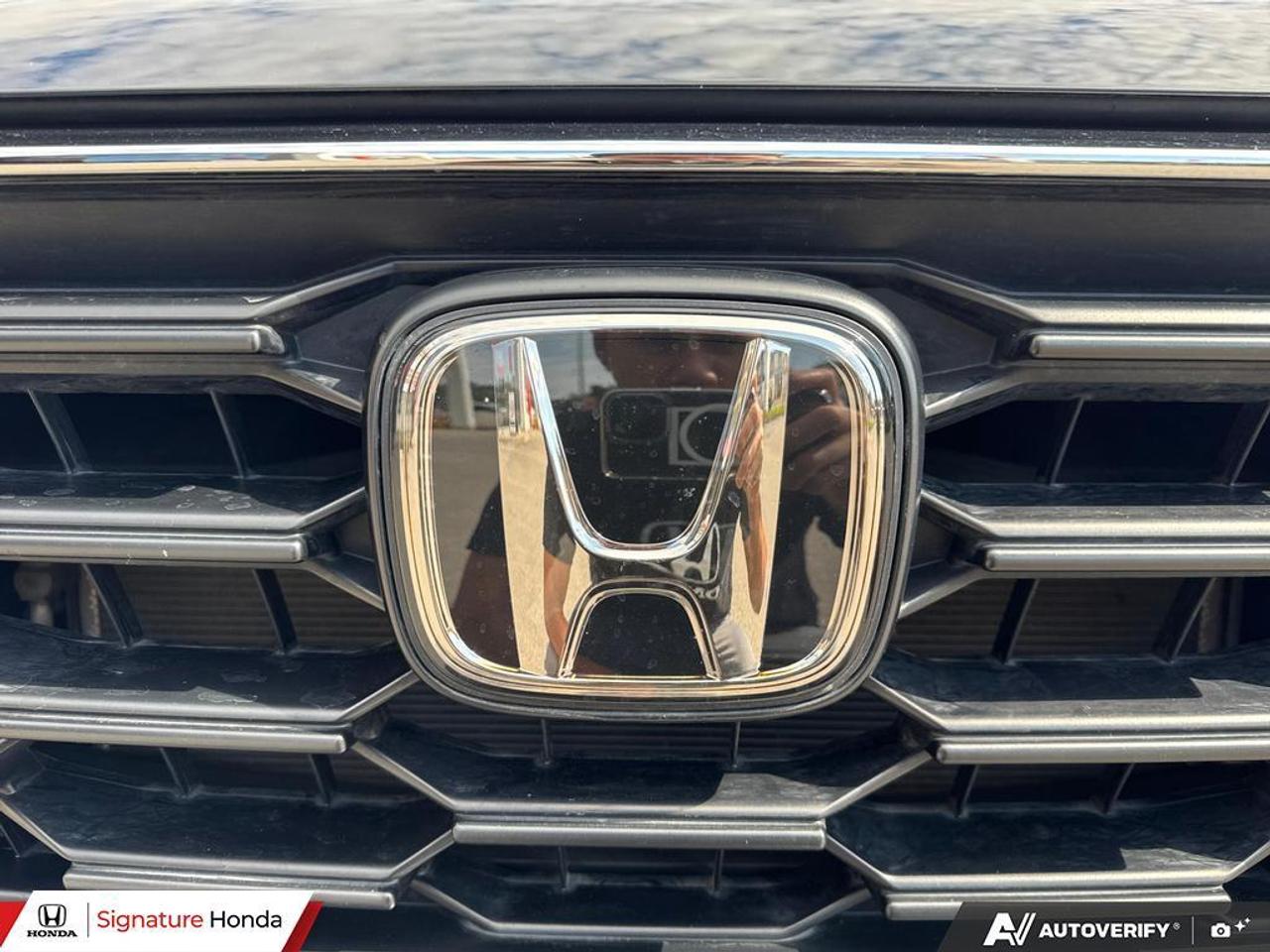 2023 Honda CR-V LX-B Photo
