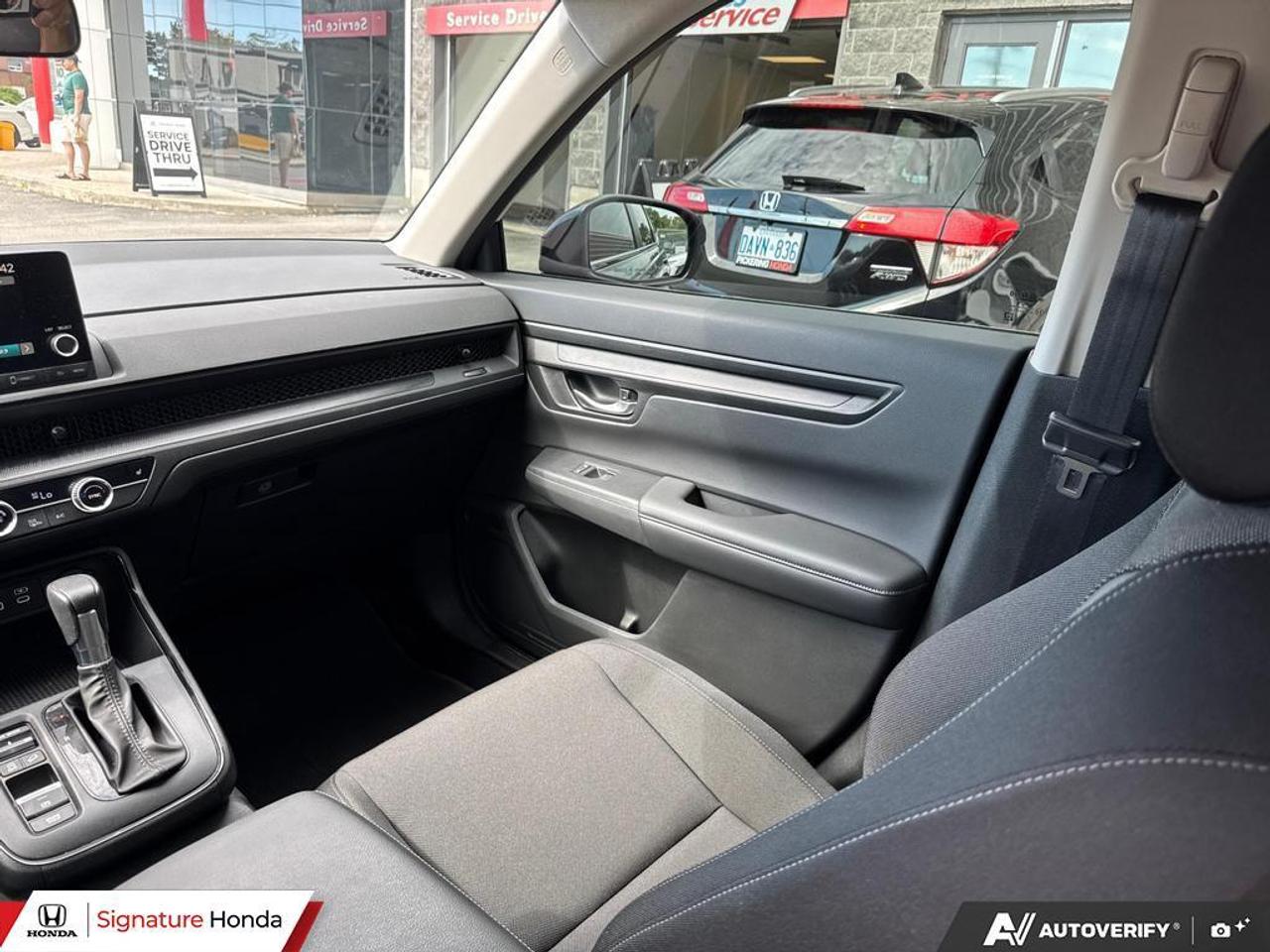 2023 Honda CR-V LX-B Photo