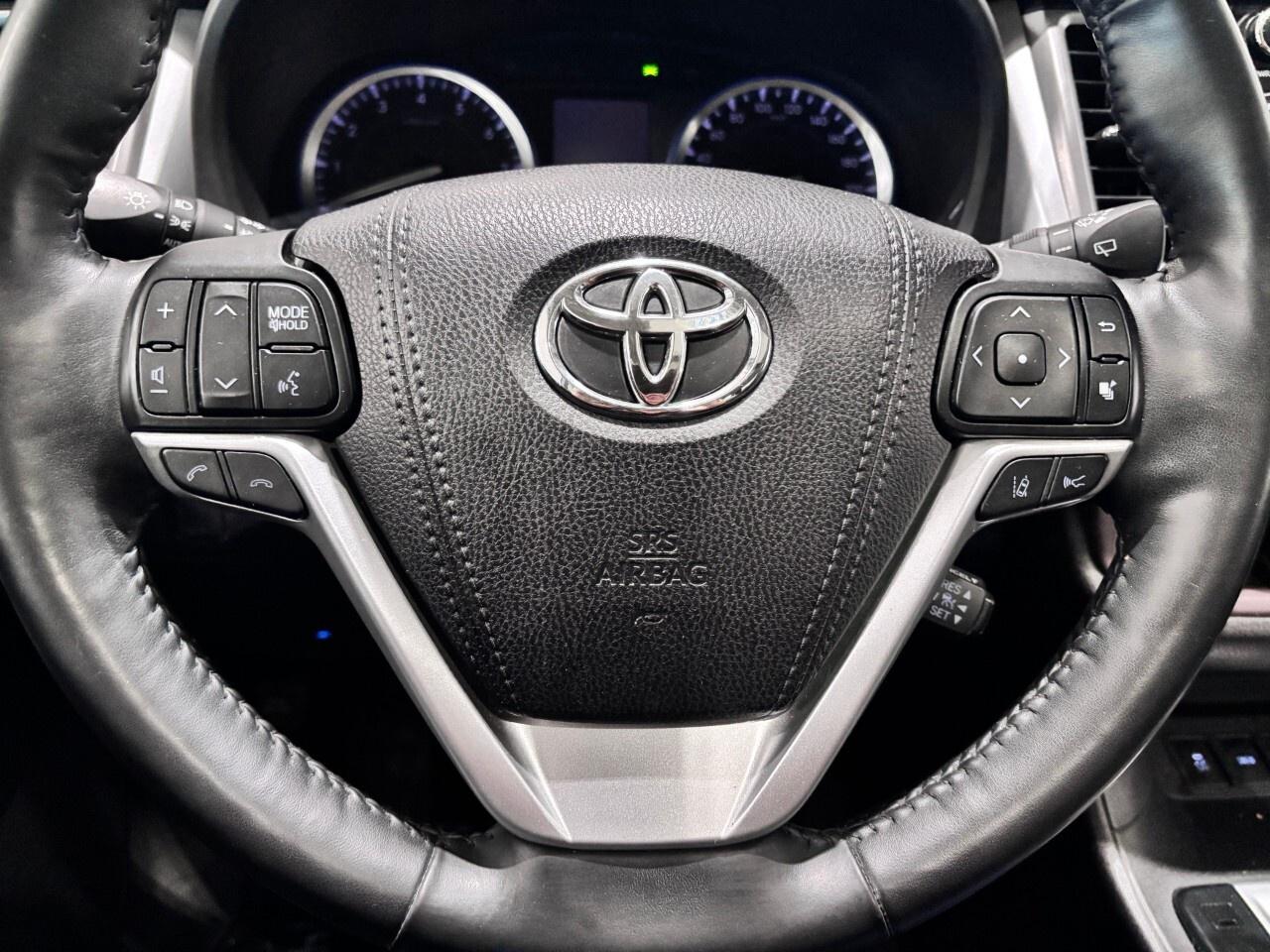 2018 Toyota Highlander AWD limited Photo