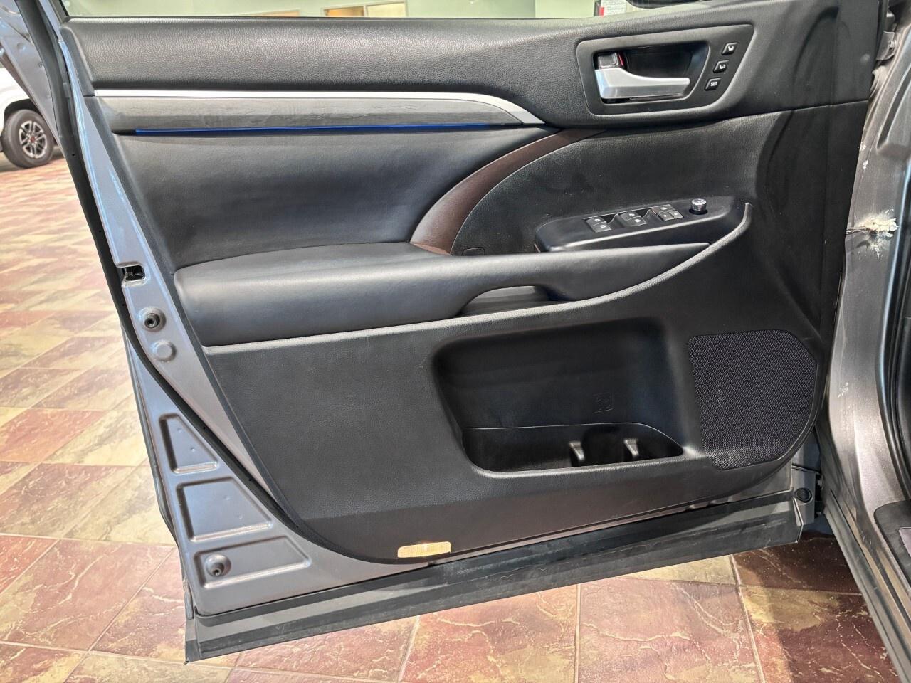 2018 Toyota Highlander AWD limited Photo