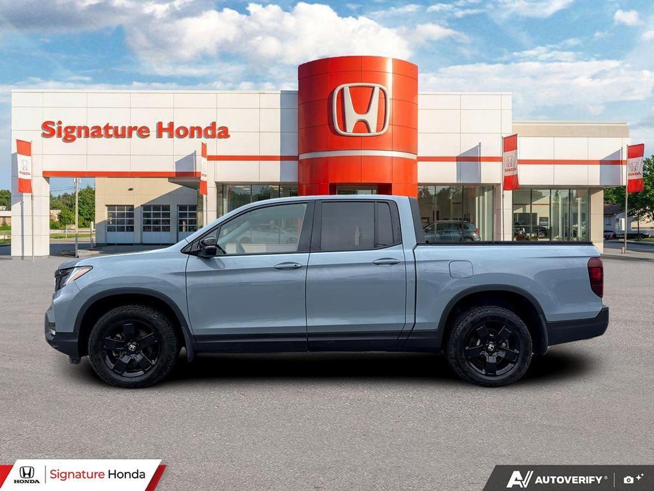 2025 Honda Ridgeline Black Edition Photo2
