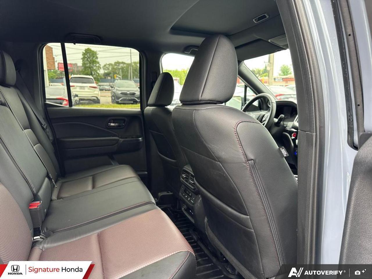 2025 Honda Ridgeline Black Edition Photo