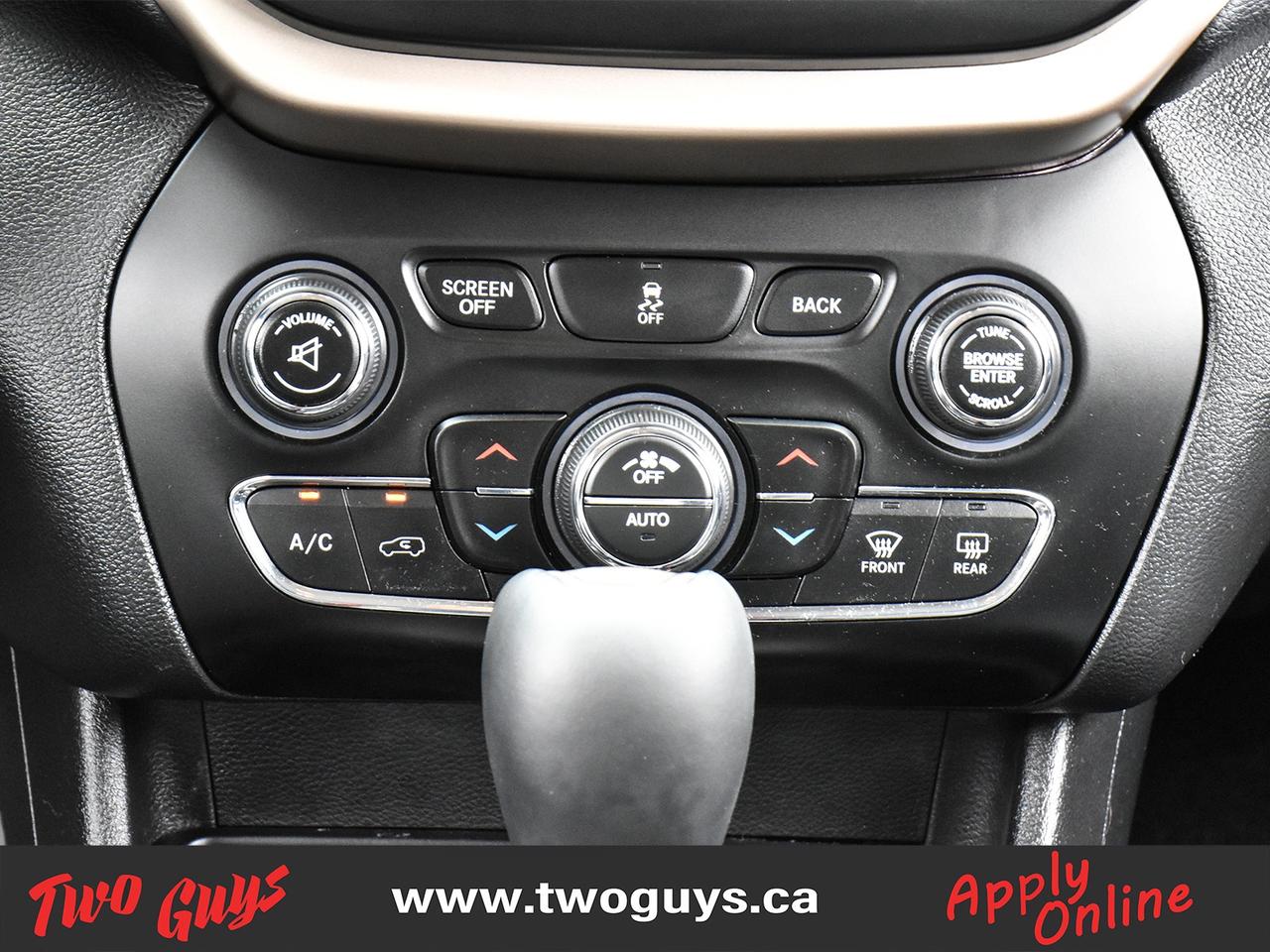 2017 Jeep Cherokee Limited Leather Nav Back Up Camera Photo