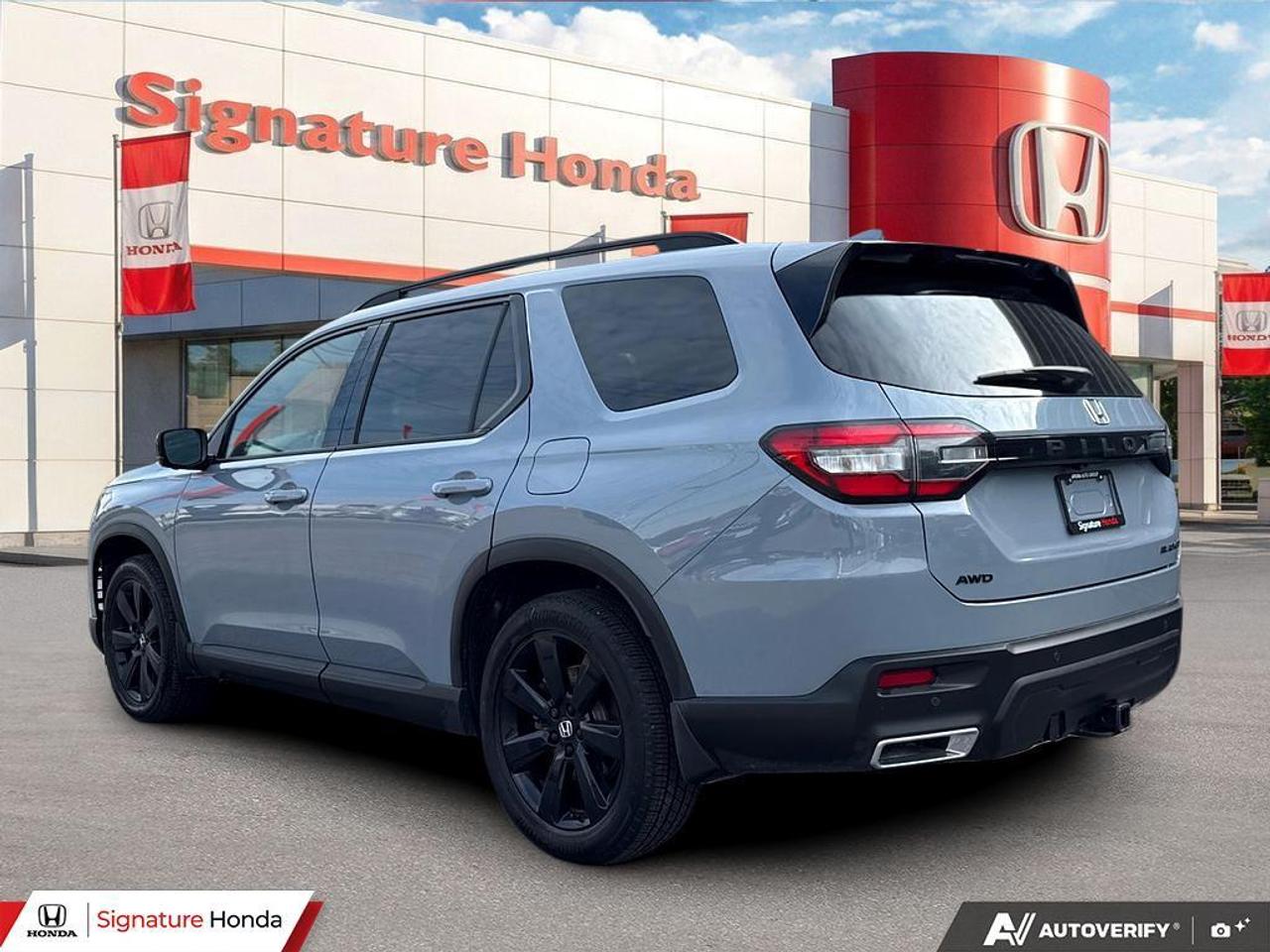 2025 Honda Pilot Black Edition Photo