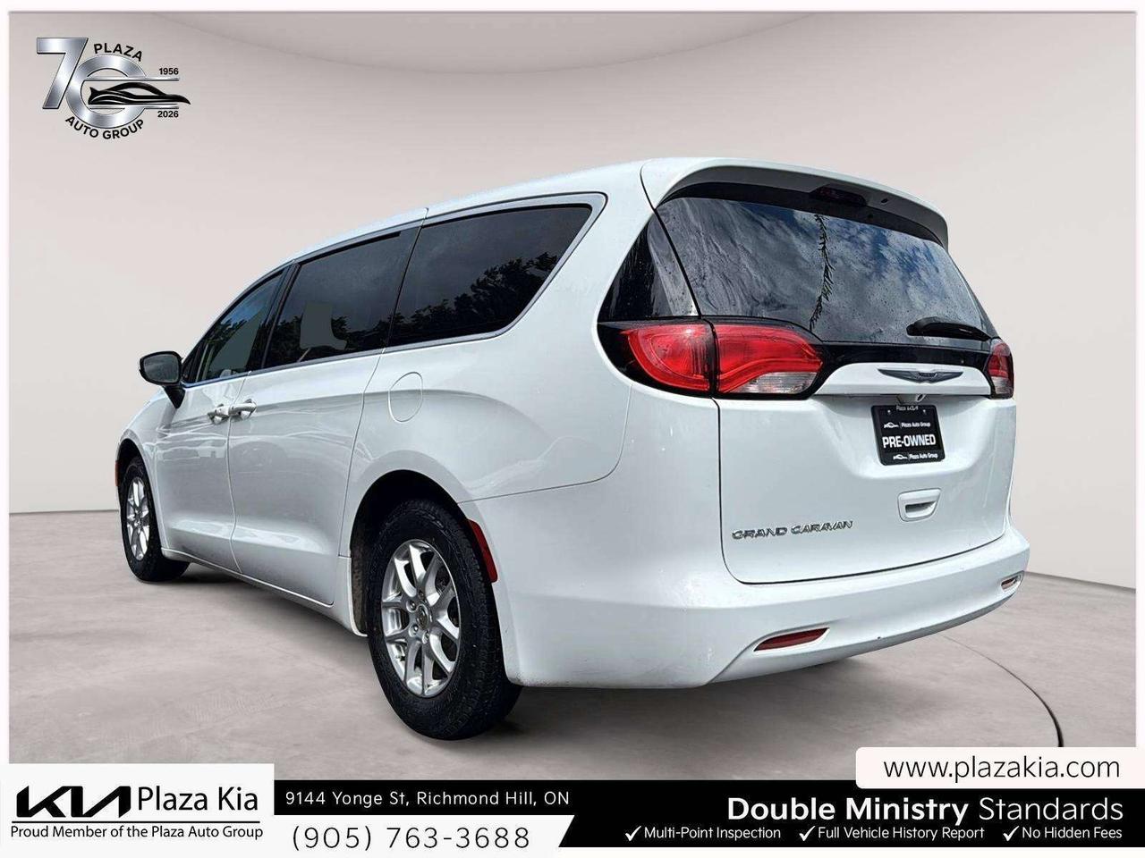 2022 Chrysler Grand Caravan SXT Photo3