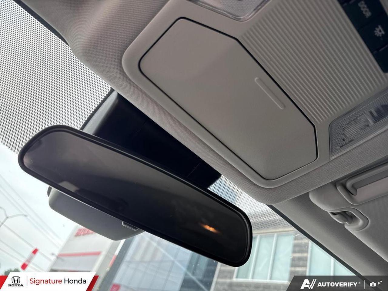 2021 Toyota RAV4 LE Photo