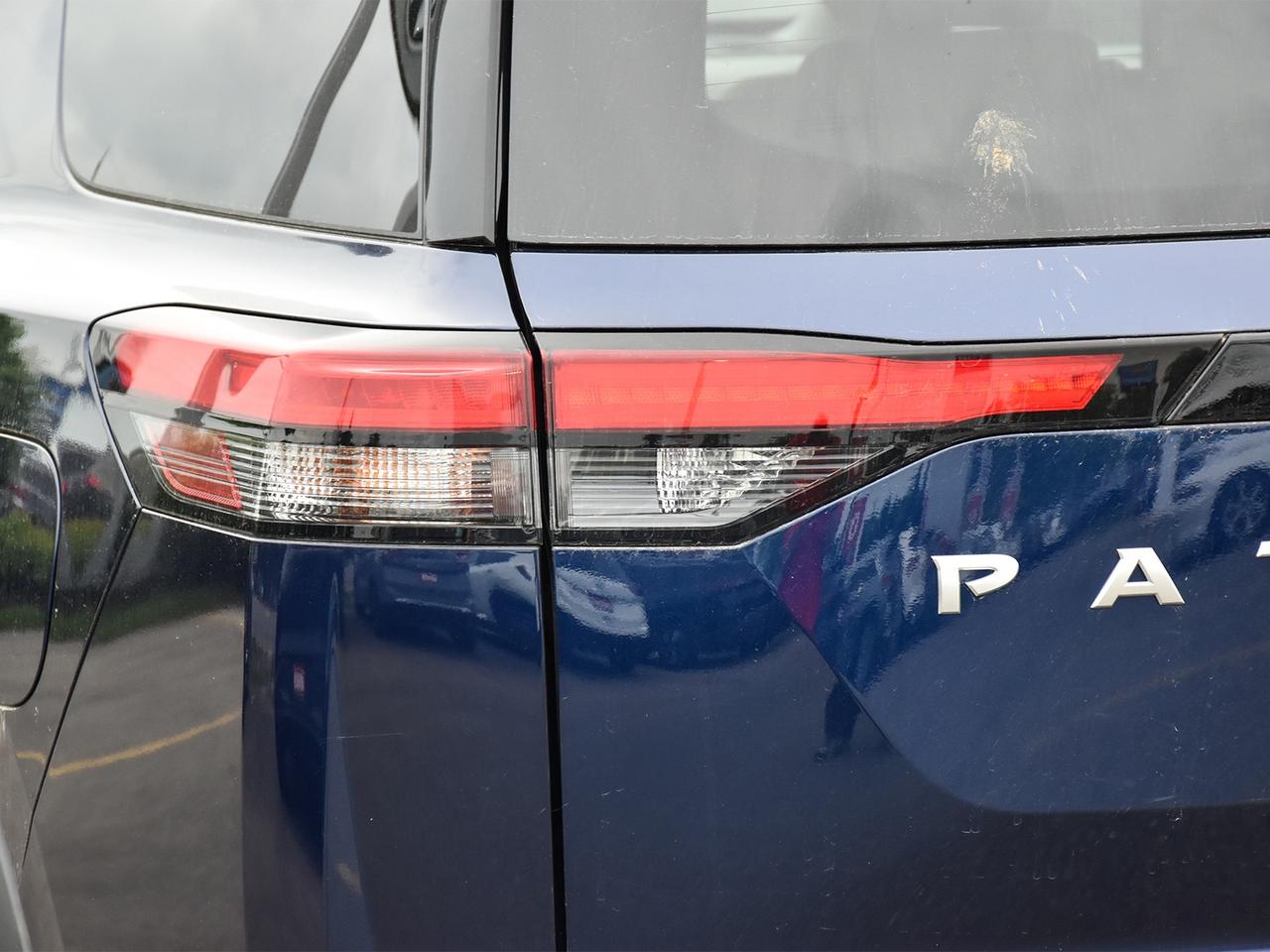 2024 Nissan Pathfinder SL  - Certified - Sunroof Photo