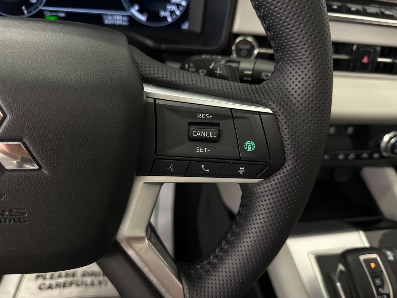 2024 Mitsubishi Outlander Phev GT Photo