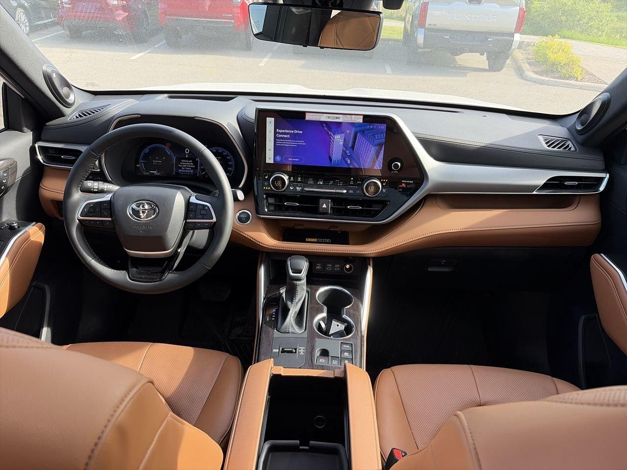 2026 Toyota Highlander Hybrid Limited AWD Platinum 6.95%TCUV   LEATHER   HEAT/VE Photo