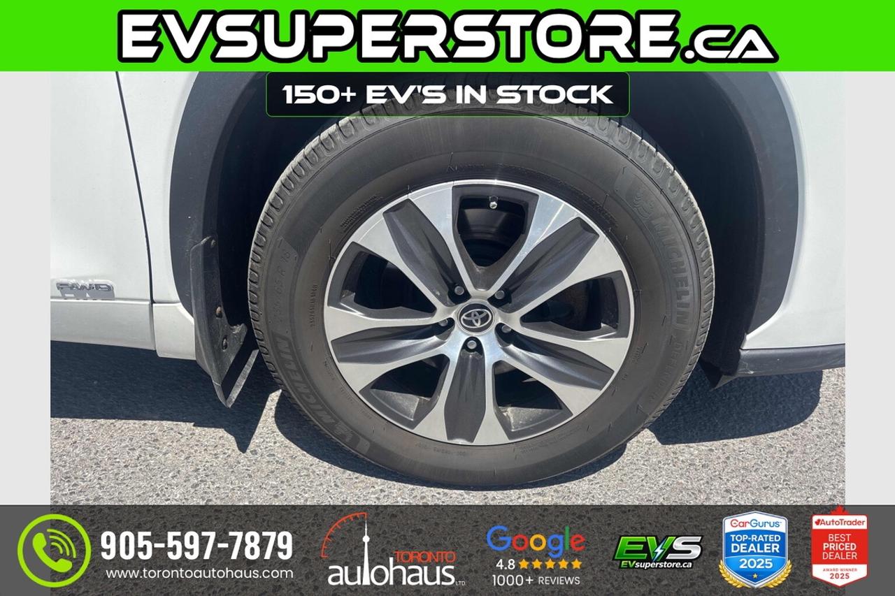 2021 Toyota Highlander HYBRID XLE AWD I NO ACCIDENTS I 8 SEATER Photo