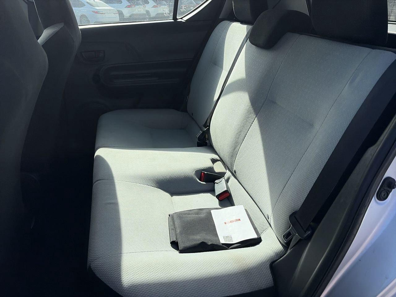 2015 Toyota Prius c eCVT SOLD AS/IS   CLOTH   BLUETOOTH CONNECTION Photo