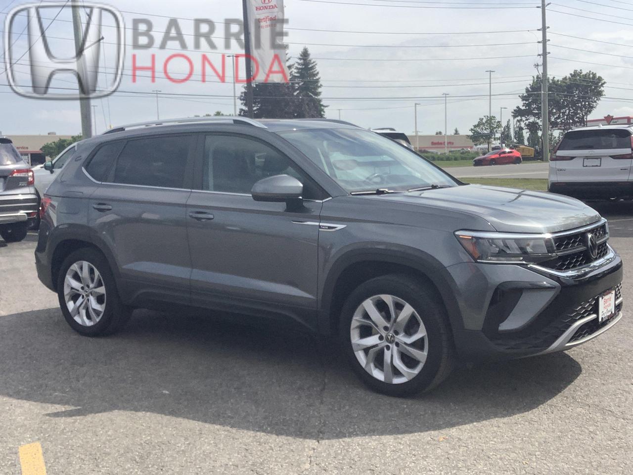 2022 Volkswagen Taos Comfortline 4dr All-Wheel Drive 4MOTION Photo