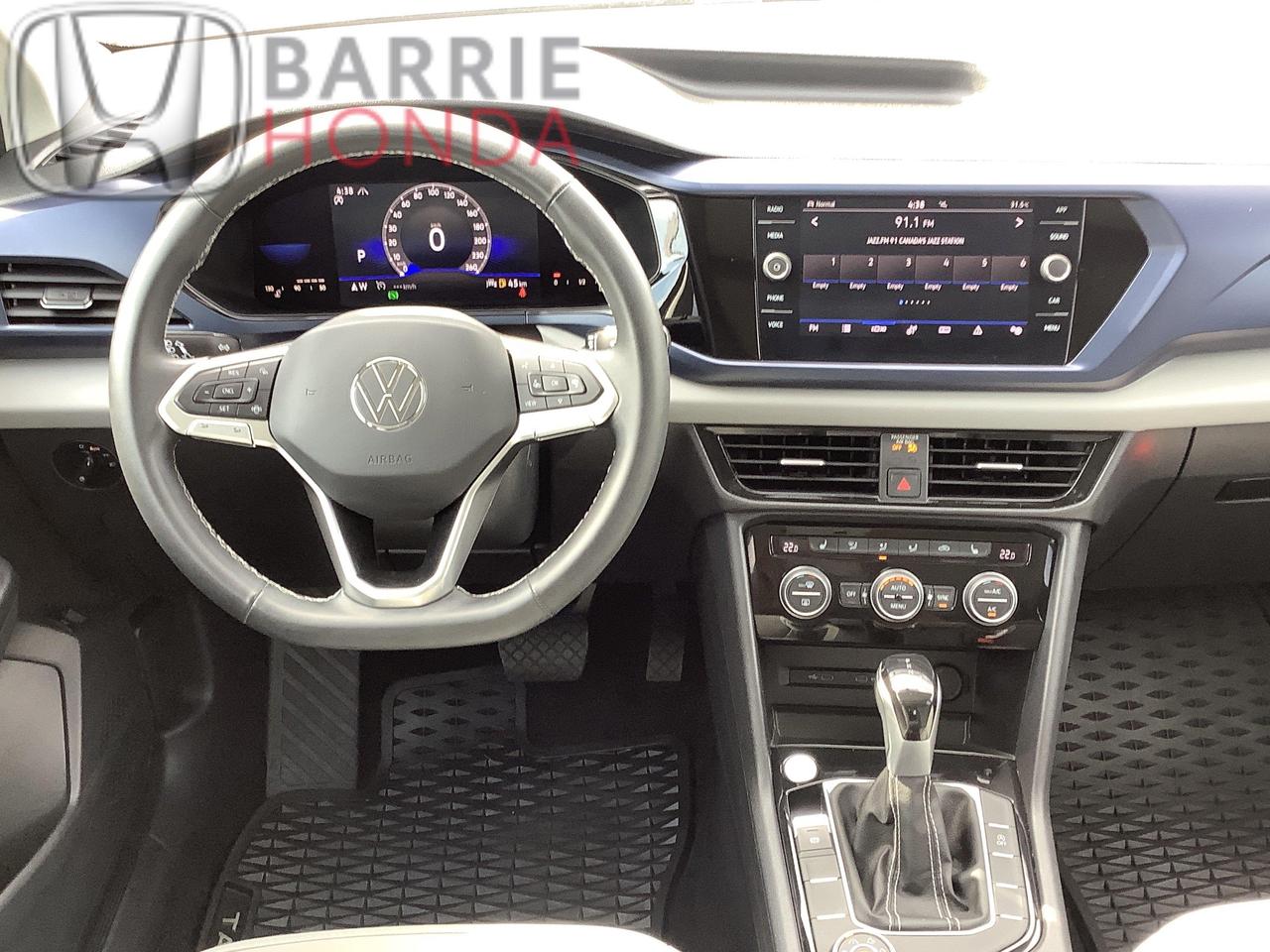 2022 Volkswagen Taos Comfortline 4dr All-Wheel Drive 4MOTION Photo