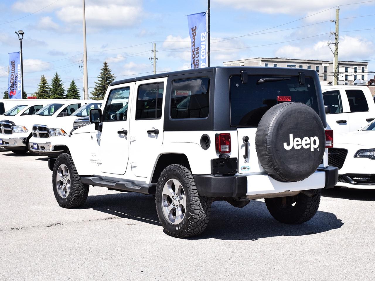 2016 Jeep WRANGLER UNLIMITED Sahara 4x4 ~Nav ~Heated Mirrors ~Power Windows Photo