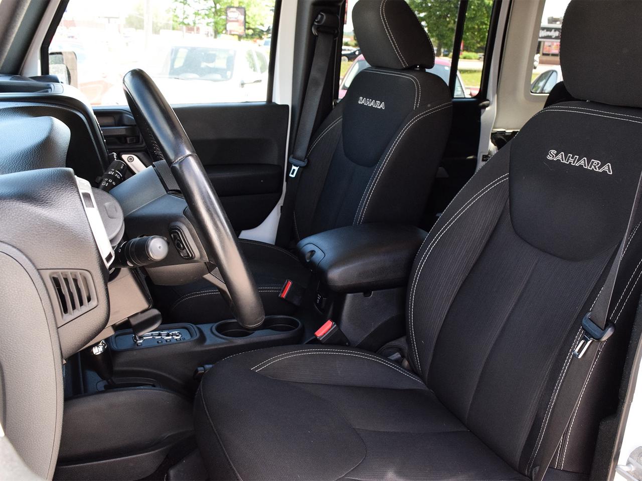 2016 Jeep WRANGLER UNLIMITED Sahara 4x4 ~Nav ~Heated Mirrors ~Power Windows Photo
