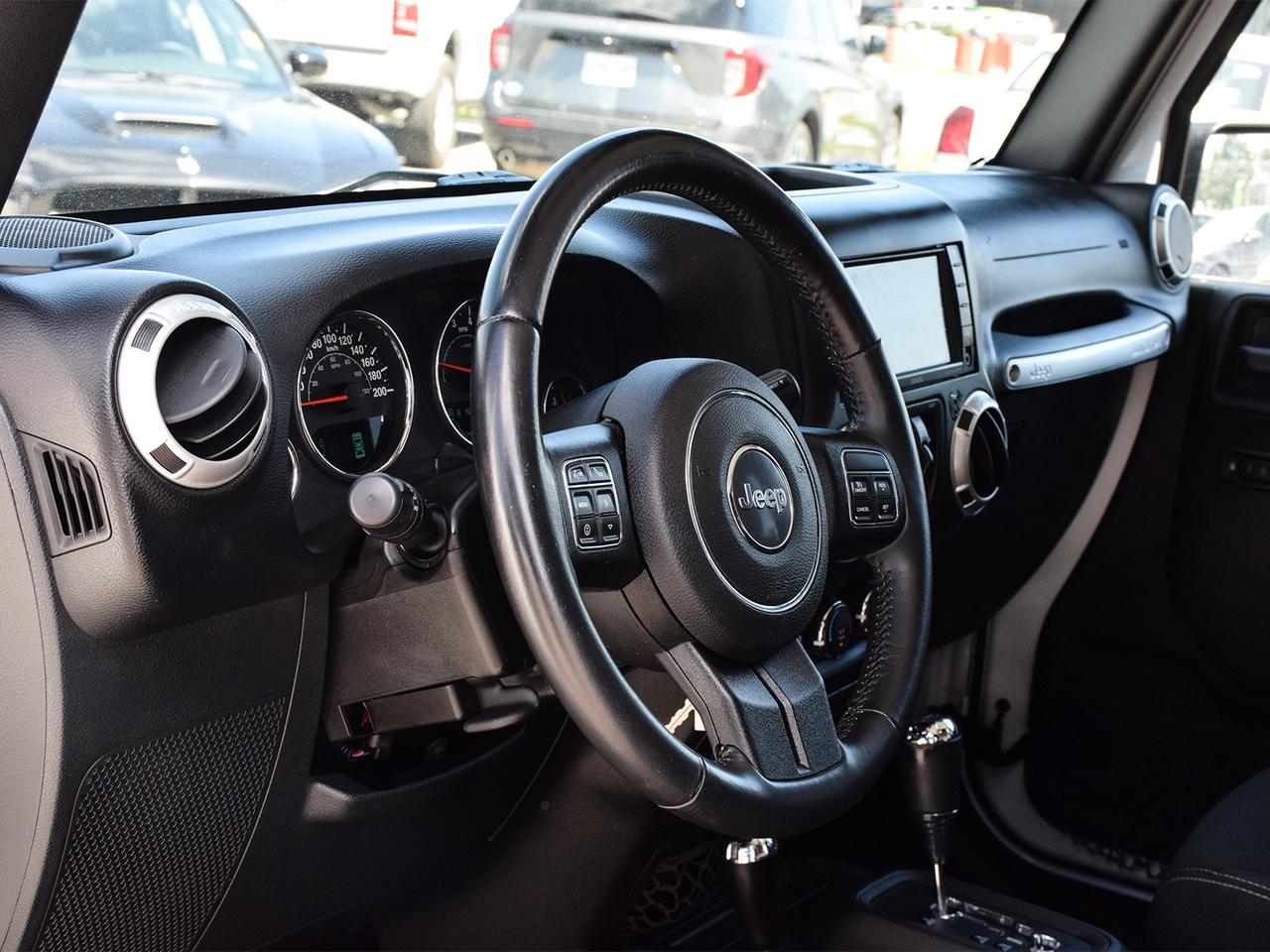 2016 Jeep WRANGLER UNLIMITED Sahara 4x4 ~Nav ~Heated Mirrors ~Power Windows Photo