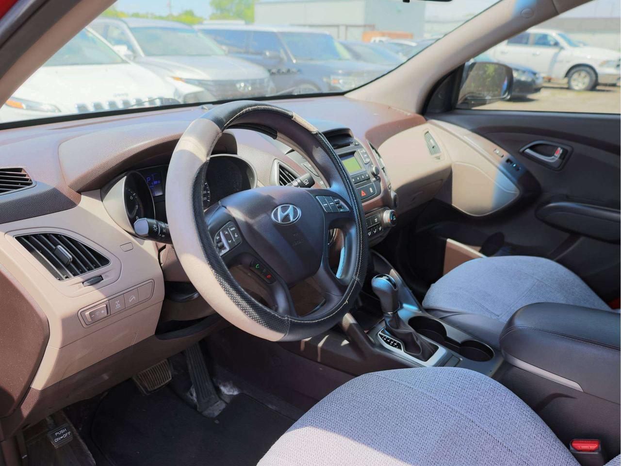 2015 Hyundai Tucson GL   Heated Seat   Cruise   Air Condition Photo
