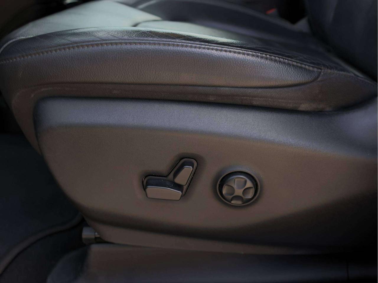 2020 Chrysler Pacifica Launch Edition Photo