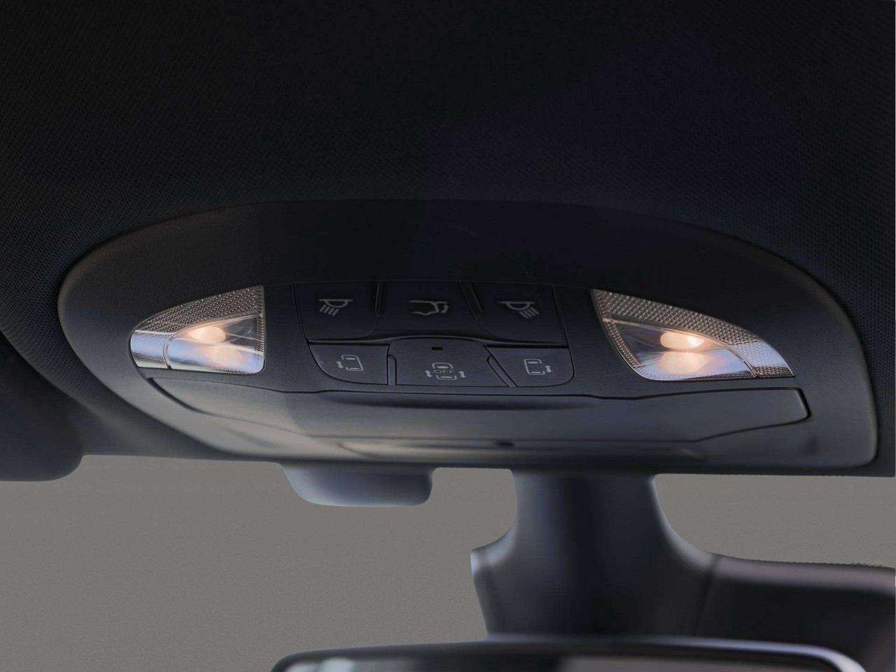 2020 Chrysler Pacifica Launch Edition Photo