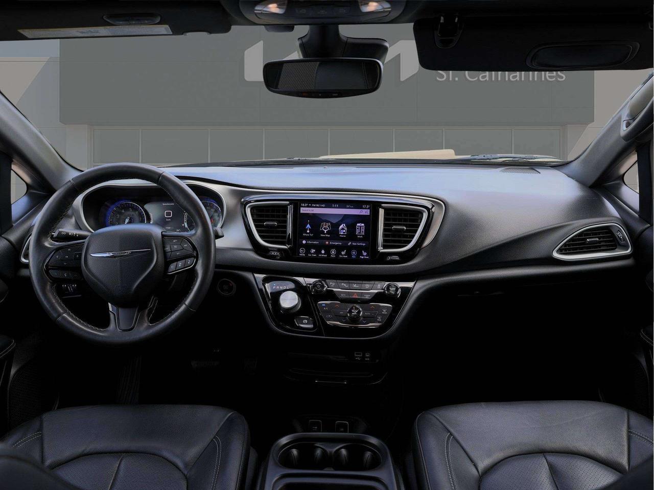 2020 Chrysler Pacifica Launch Edition Photo