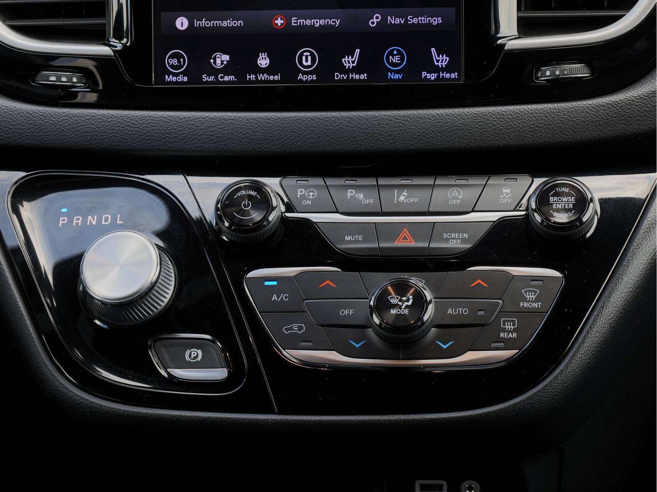 2020 Chrysler Pacifica Launch Edition Photo