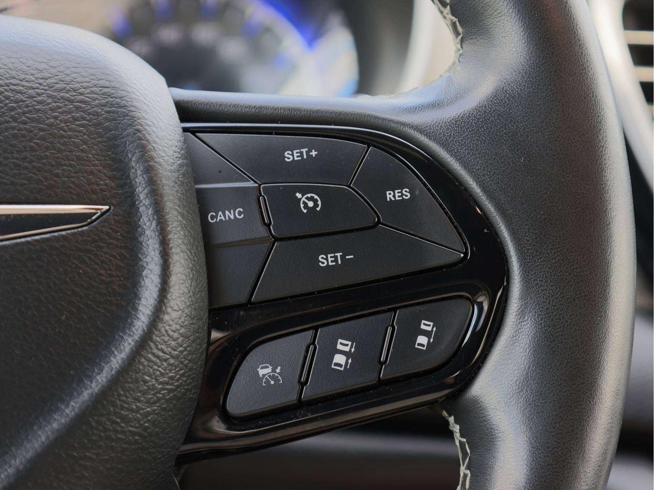 2020 Chrysler Pacifica Launch Edition Photo