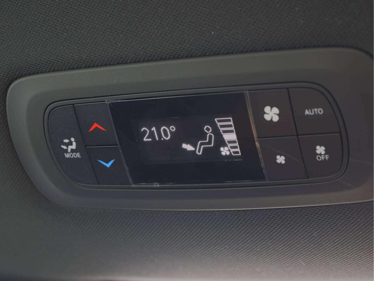 2020 Chrysler Pacifica Launch Edition Photo