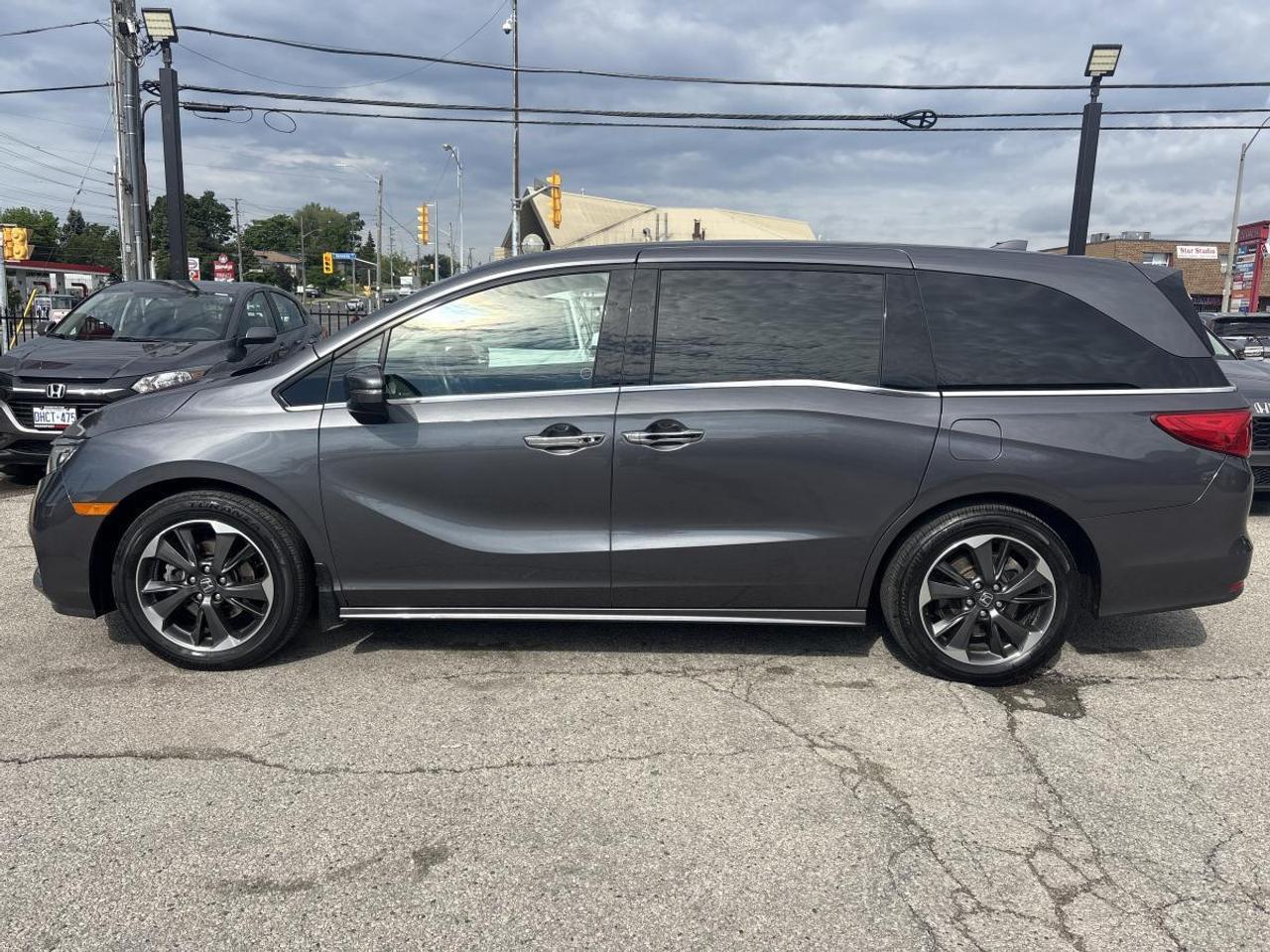 2023 Honda Odyssey Touring GPS/Leather/Sunroof/Keyless Entry Photo