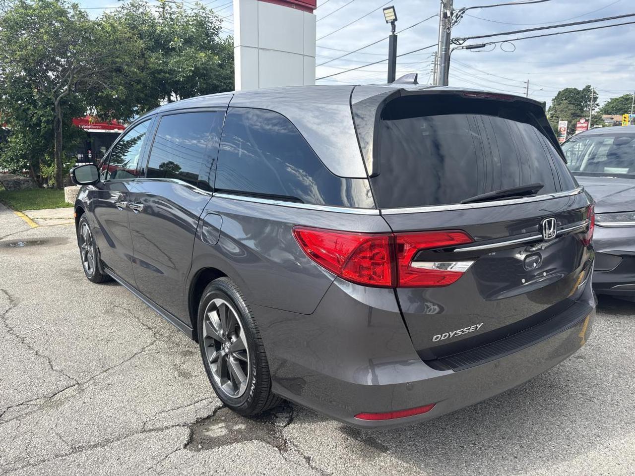 2023 Honda Odyssey Touring GPS/Leather/Sunroof/Keyless Entry Photo