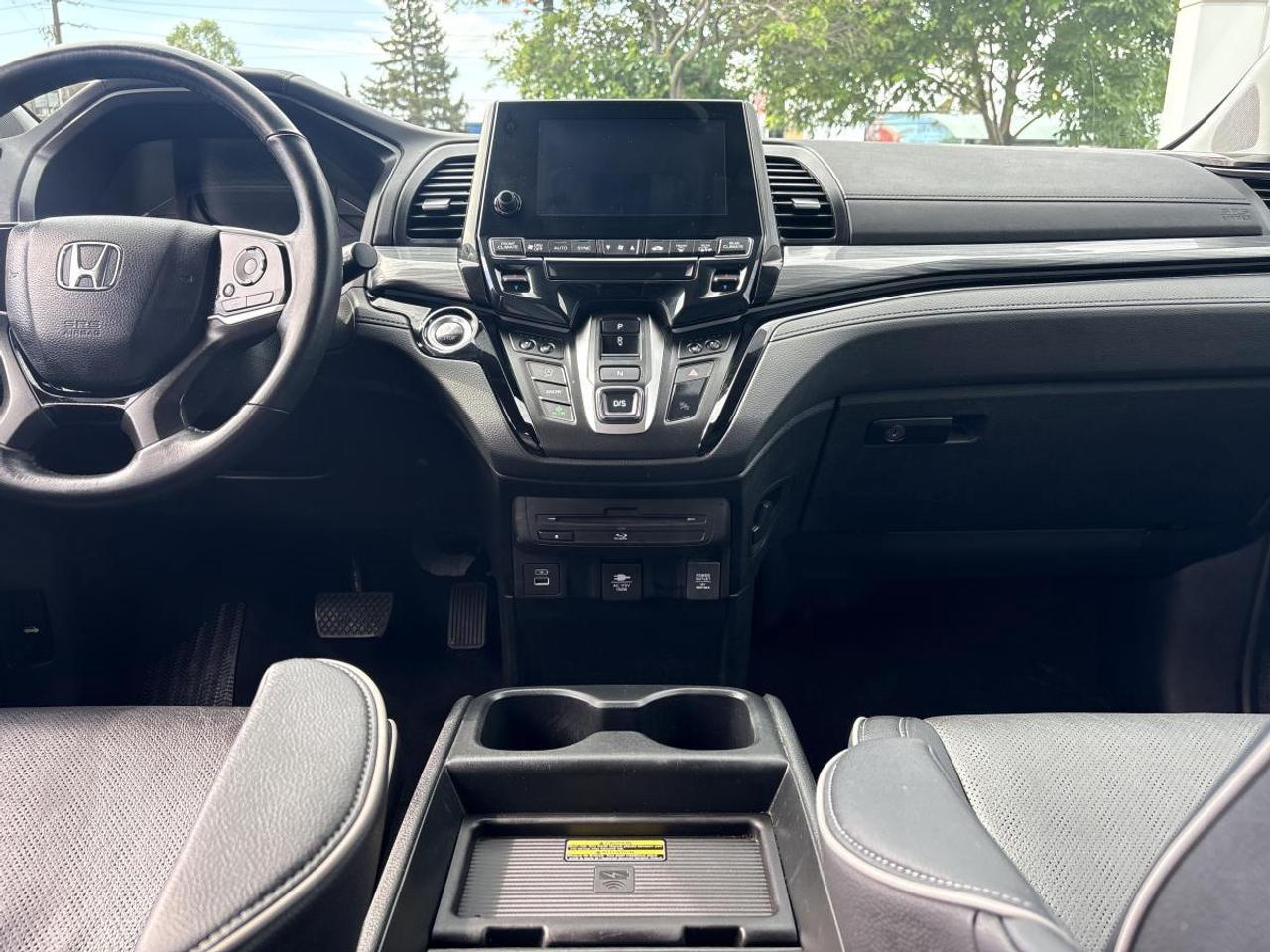 2023 Honda Odyssey Touring GPS/Leather/Sunroof/Keyless Entry Photo