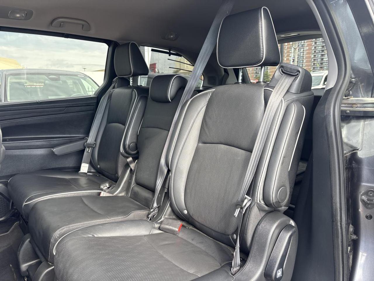 2023 Honda Odyssey Touring GPS/Leather/Sunroof/Keyless Entry Photo