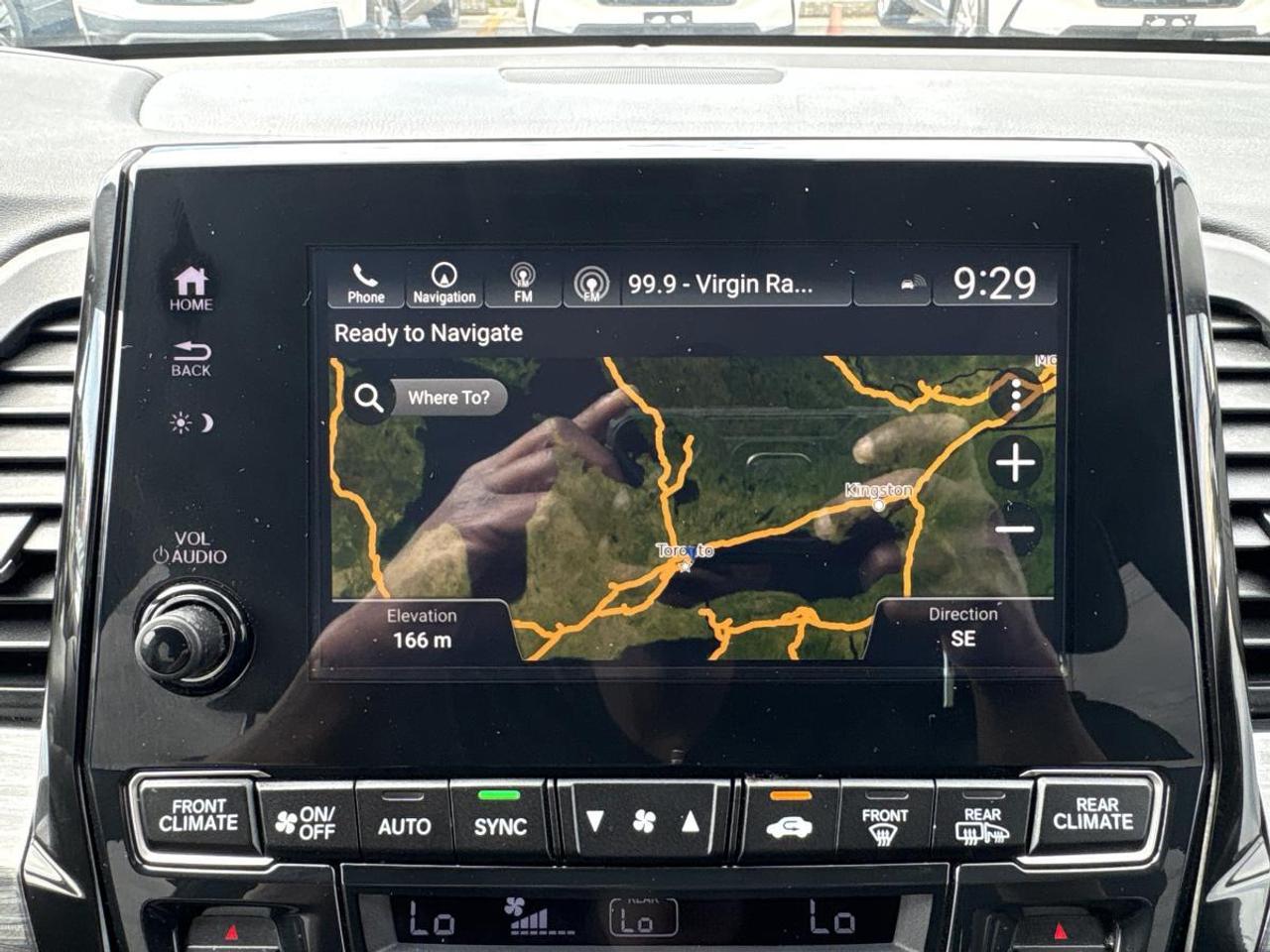 2023 Honda Odyssey Touring GPS/Leather/Sunroof/Keyless Entry Photo