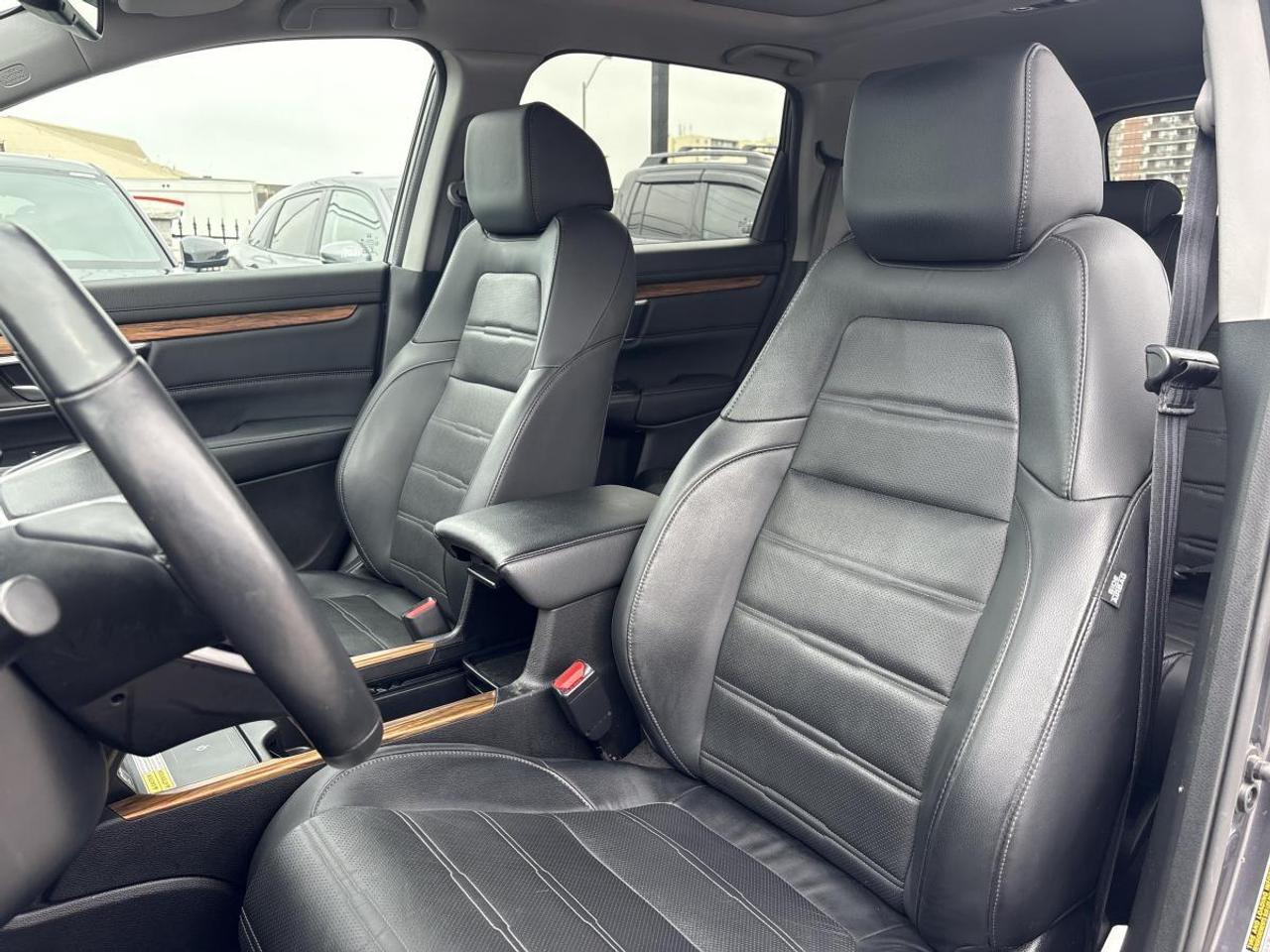 2022 Honda CR-V Touring Honda Certified With 7YR/160K Warranty Photo